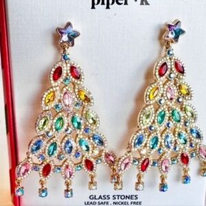 Christmas tree 🎄 dangle earrings Brand New